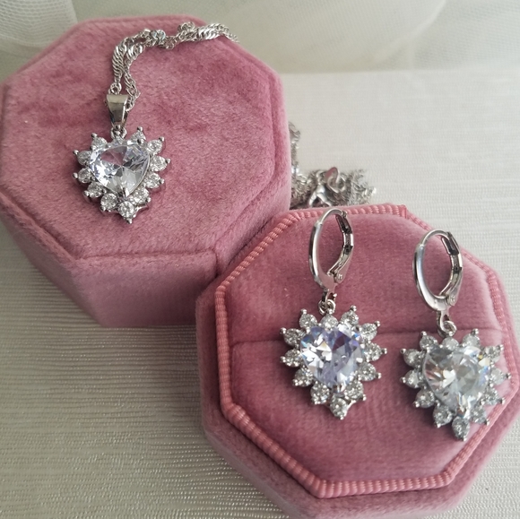 Swarovski Elements 925 Sterling Silver Heart Earrings NEW - Picture 15 of 15